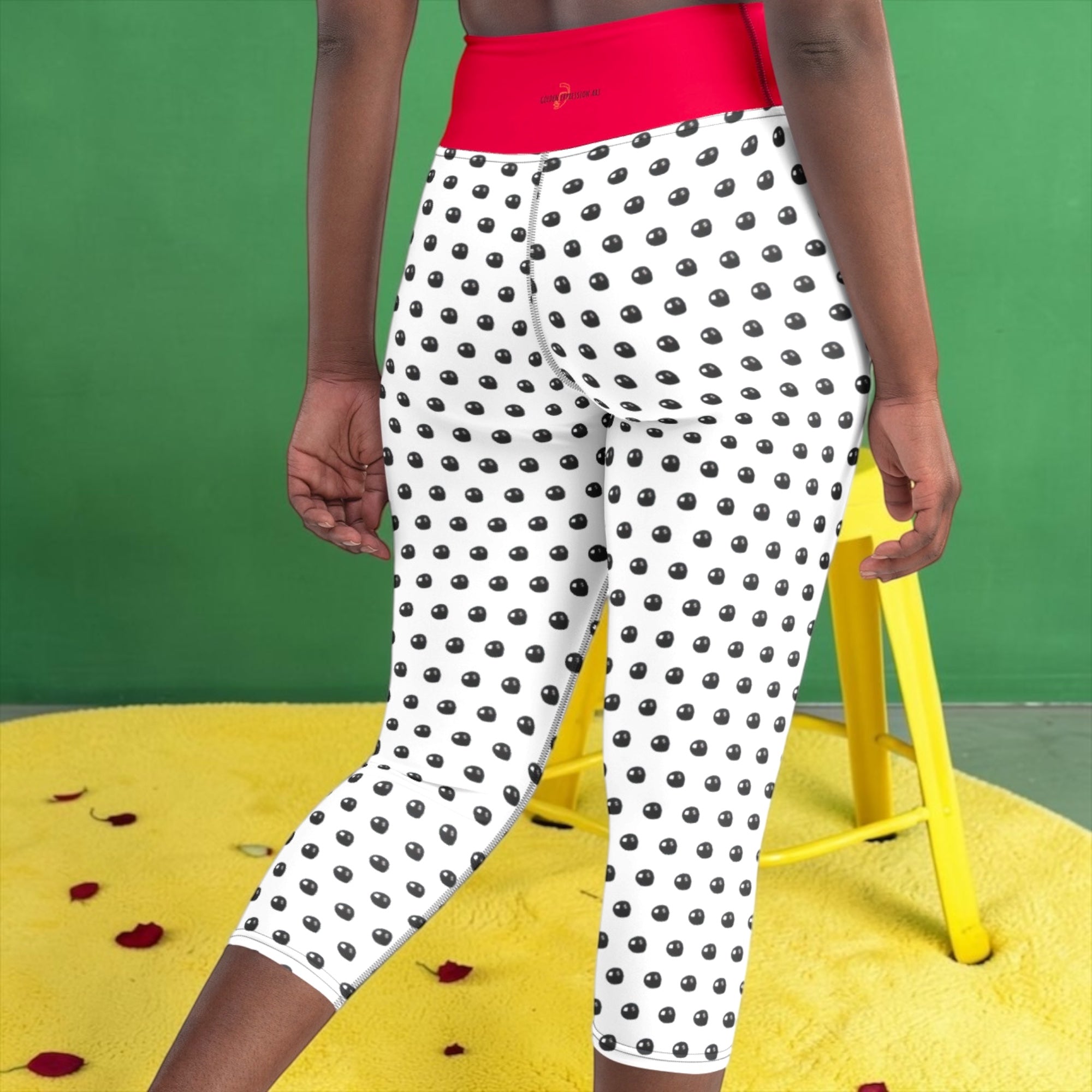 Signature Story Yoga Athletic Capri